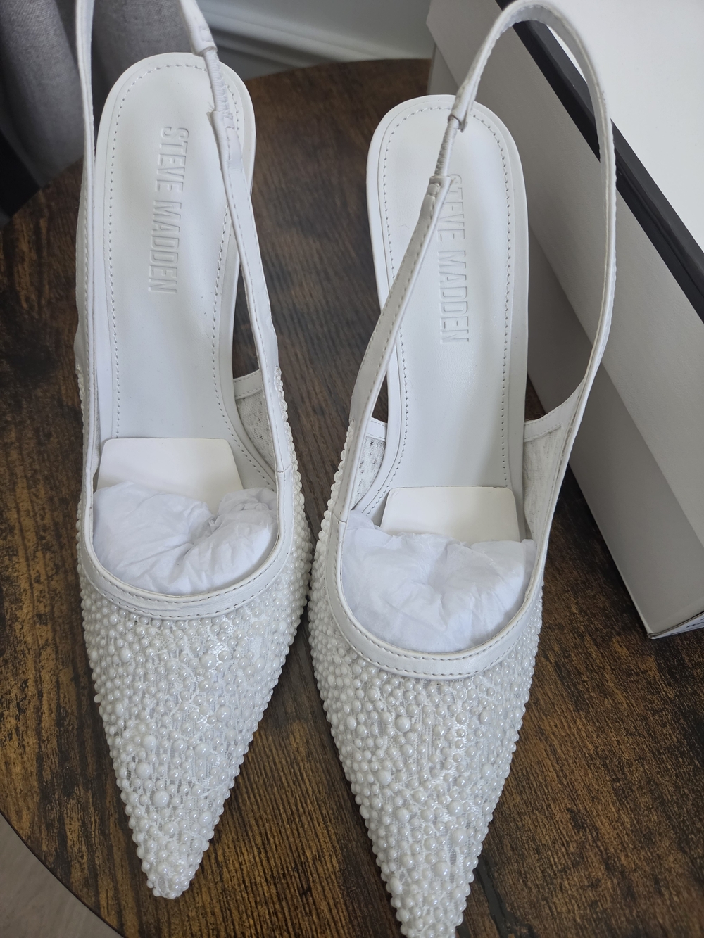 Steve Madden White Beaded Pointed Slingback Pumps - Picture 4 of 7